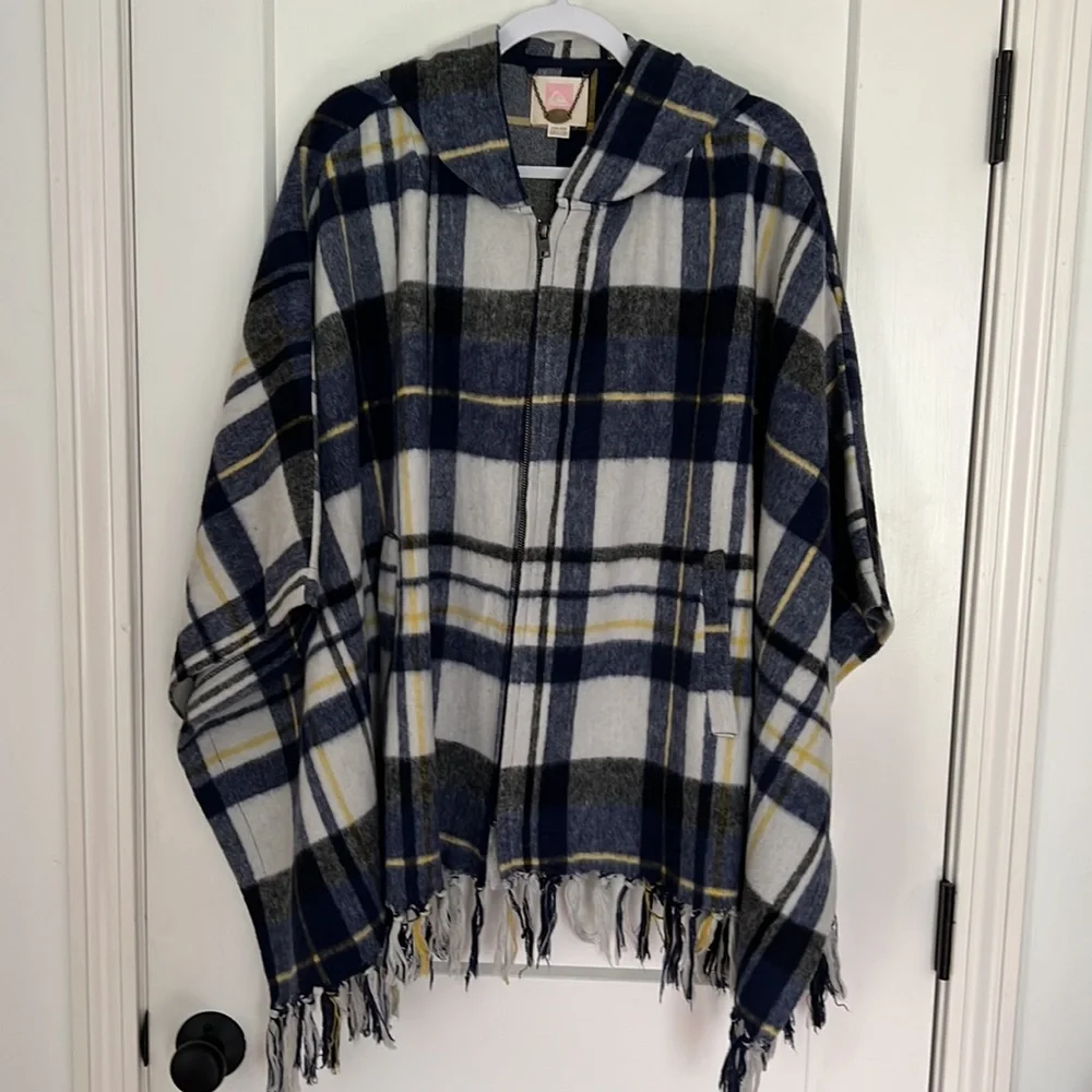 Quiksilver full zip poncho